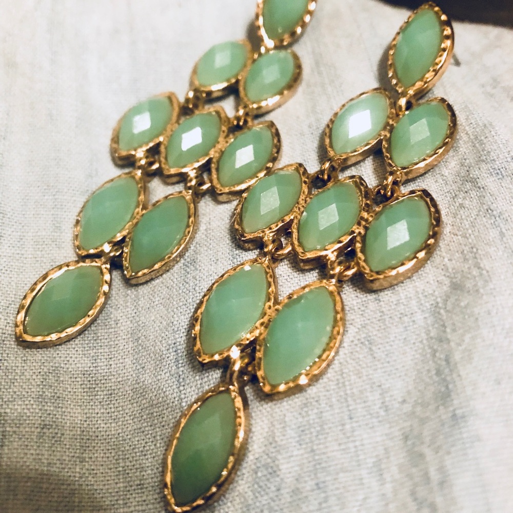 🥂 Turquoise Chandelier Earrings